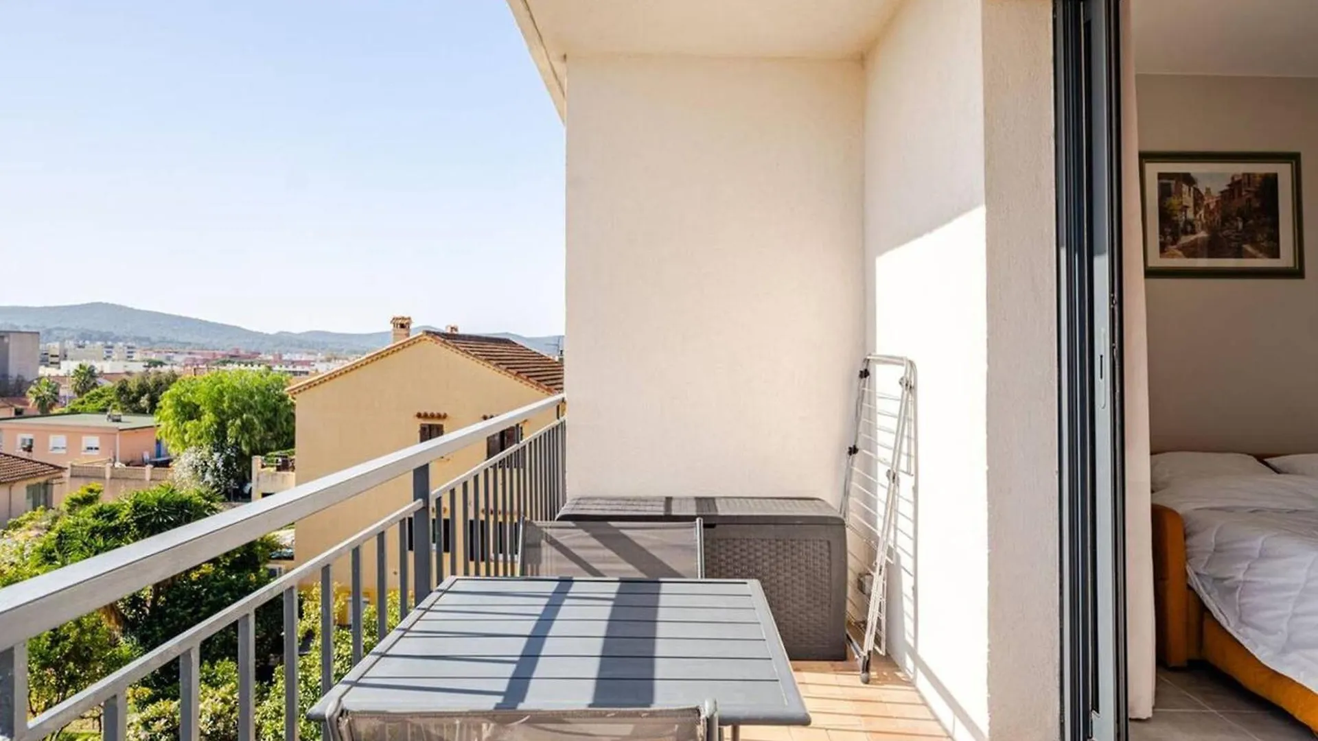 Charmant Studio Renove Au Coeur Du Lavandou Avec Clim Et Terrasse - Fr-1-816-7 Le Lavandou Apartment