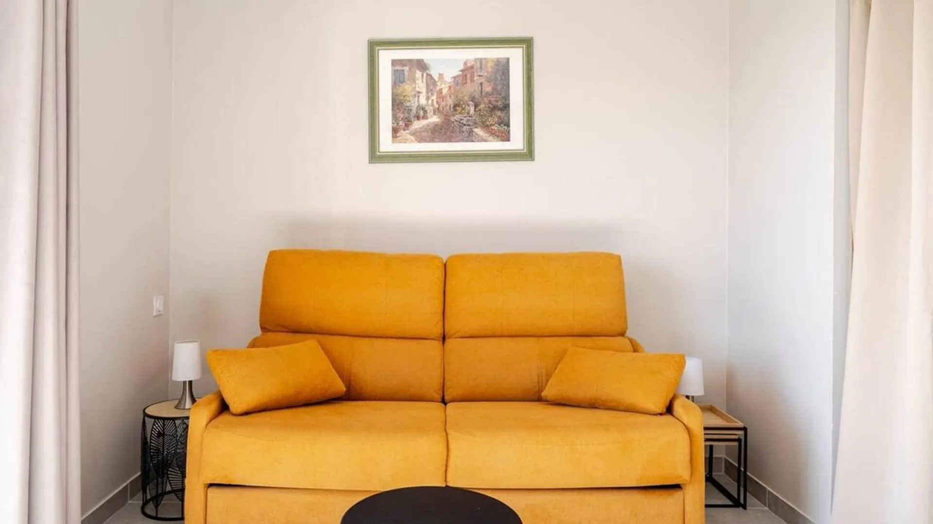 Apartment Charmant Studio Renove Au Coeur Du Lavandou Avec Clim Et Terrasse - Fr-1-816-7 Le Lavandou